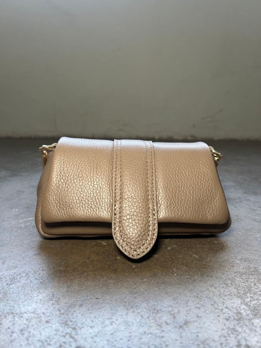  N°129 Tasche Aurorano. N°129 concept store Düsseldorf